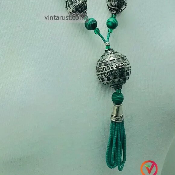 Bohemian Beaded Chain Necklace with Dangling Tassel Pendant, Green Beaded - Picture 3 of 11